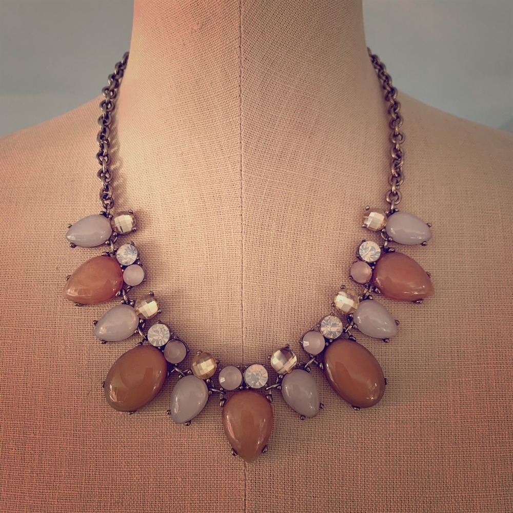 LOFT women’s faux gemstone statement necklace
